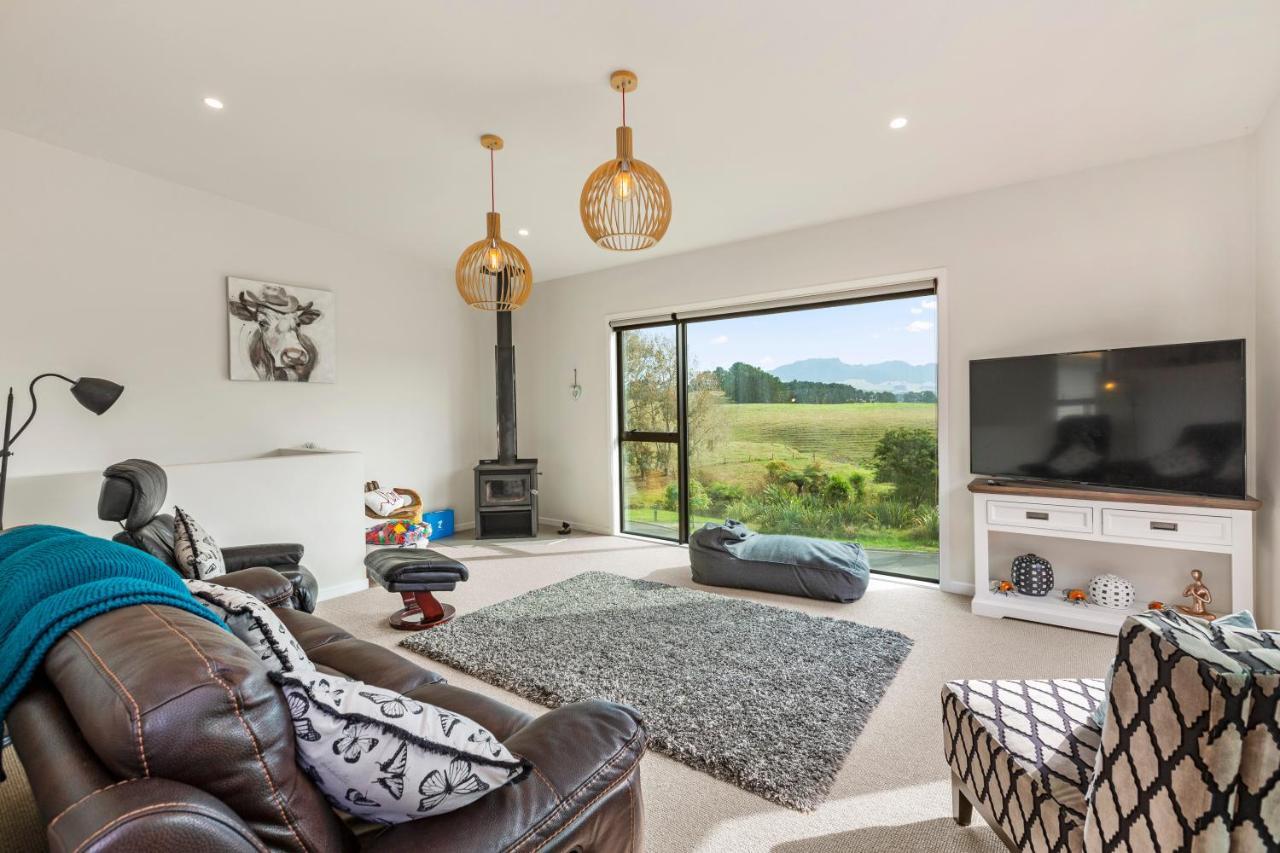 R And R At Robertson - Raglan Holiday Home Esterno foto